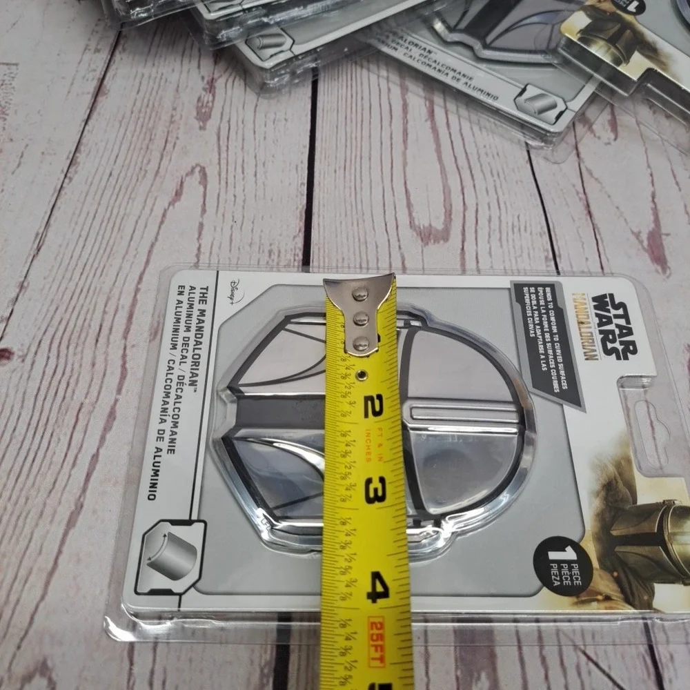 Star Wars The Mandalorian 3D‎ Mando's Helmet Aluminum Car Decal Silver 4in
